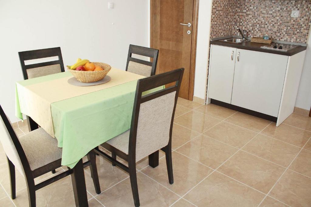 Luxury Apartments Villa Lenka Подстрана Номер фото